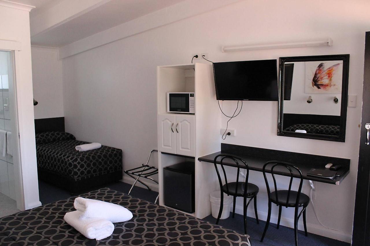 Twin Swans Motel Inverell Exterior photo