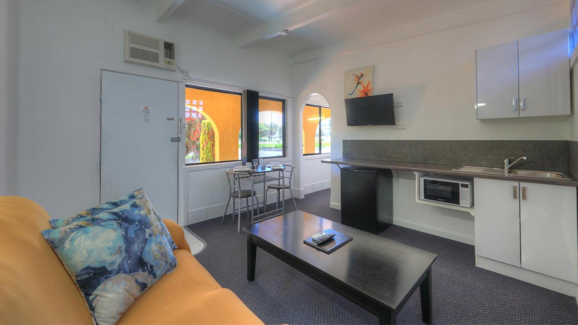 Twin Swans Motel Inverell Exterior photo
