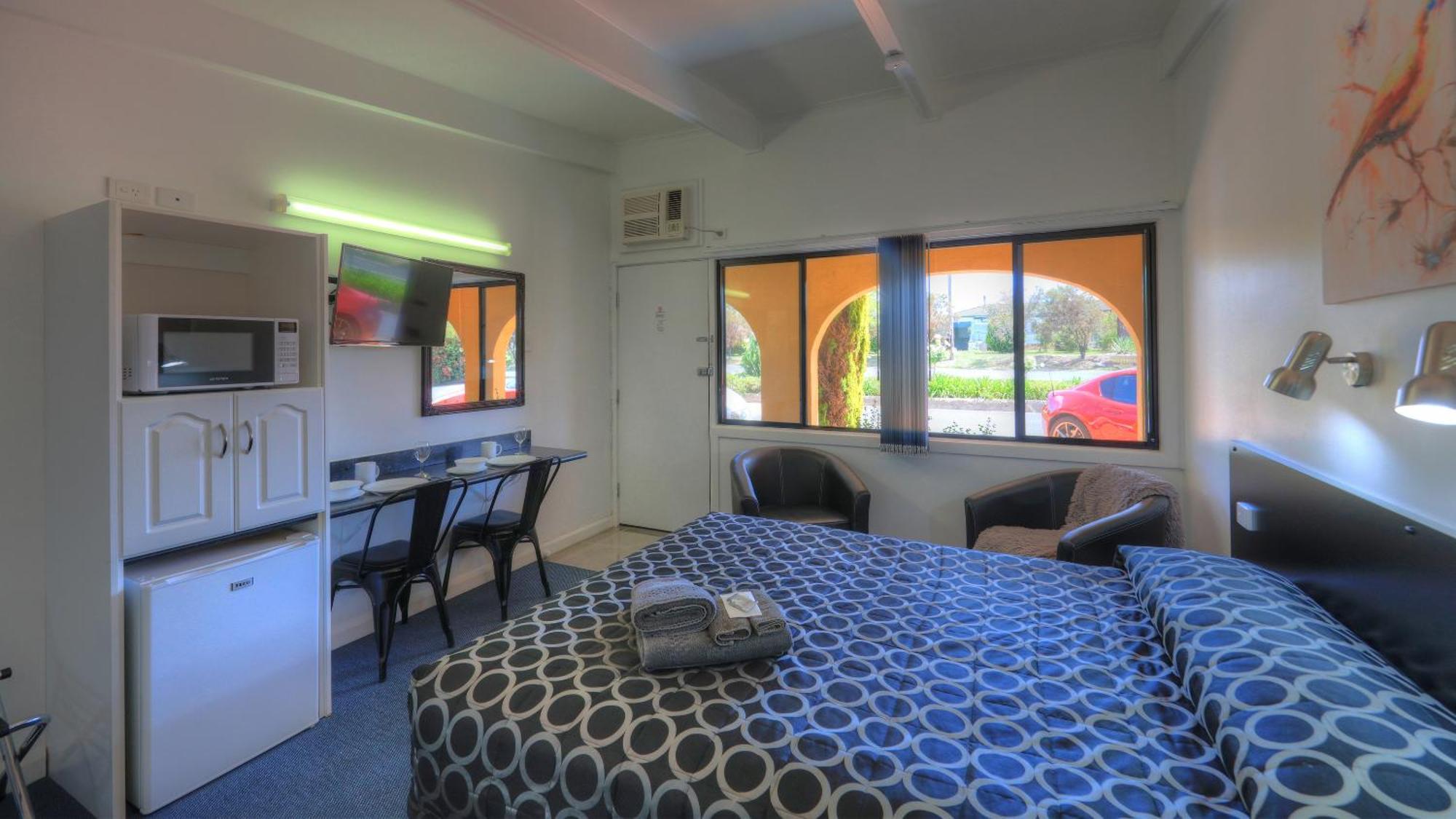 Twin Swans Motel Inverell Exterior photo