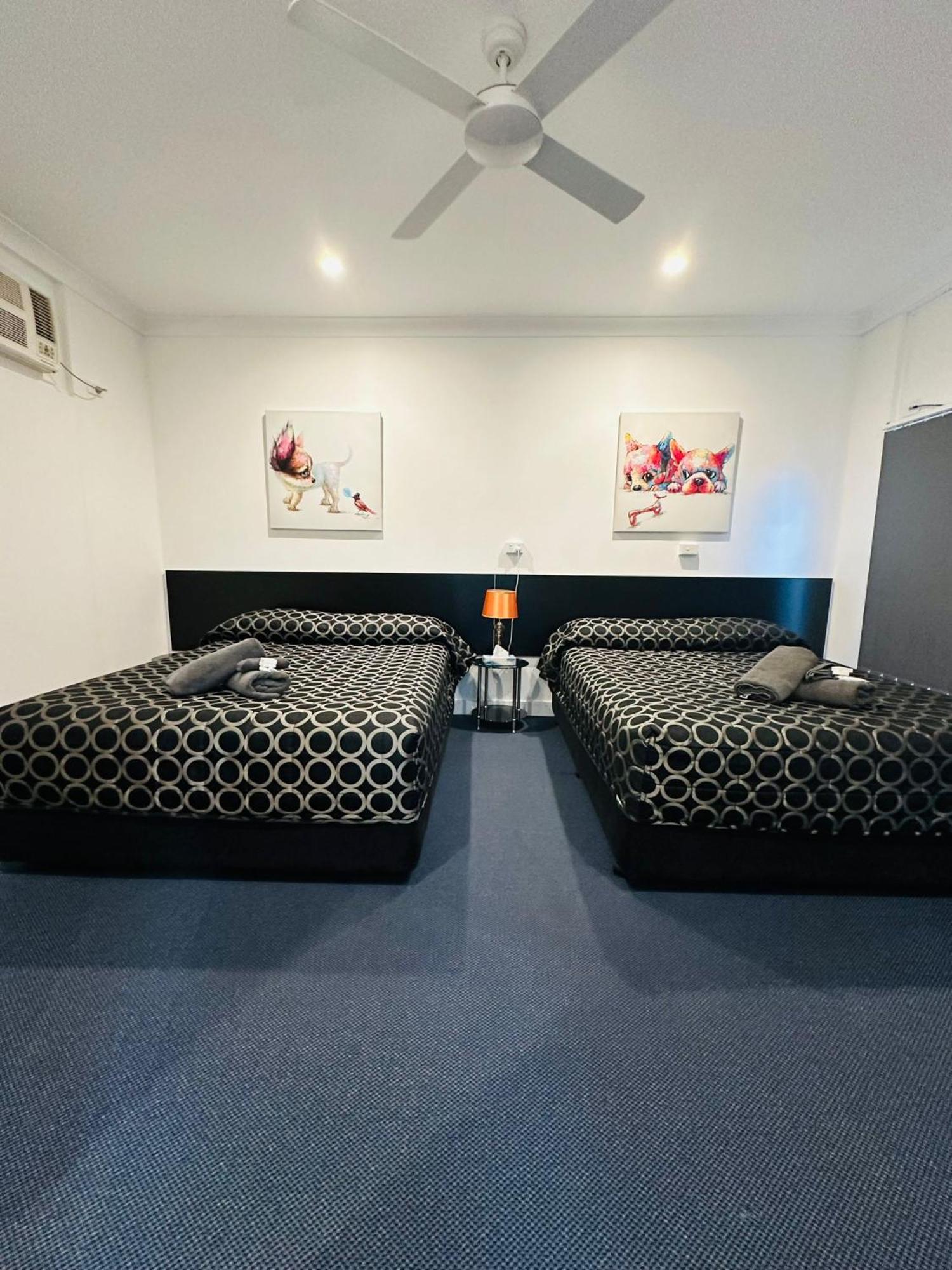 Twin Swans Motel Inverell Exterior photo